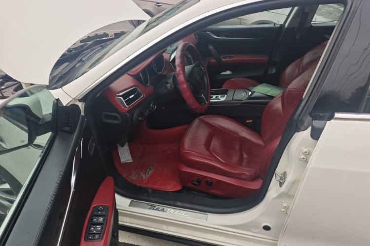 Used Maserati Ghibli 2014 3.0T Standard Edition Left Front Seat