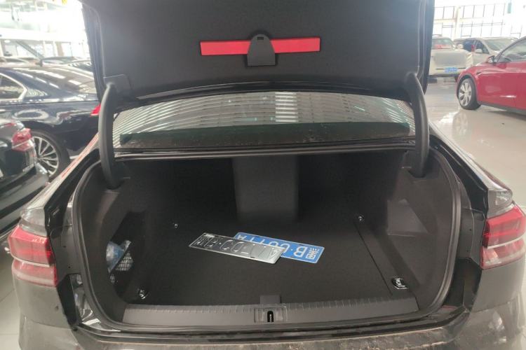 Used Volkswagen Phideon 2018 Revised Version 380TSI Two-Wheel-Drive Flagship Edition
