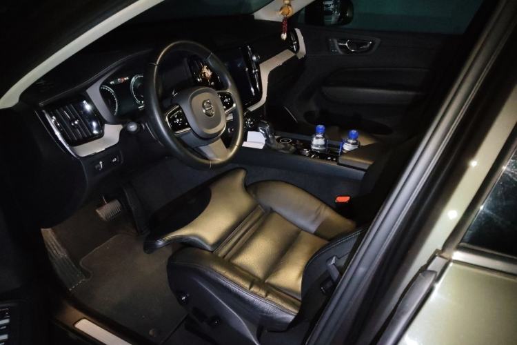 Used Volvo XC60 2020 T5 4x4 Smart Luxury Edition