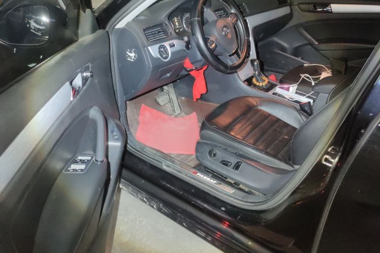 Used Volkswagen Passat 2015 1.8TSI DSG Prestige Edition Driver Seat