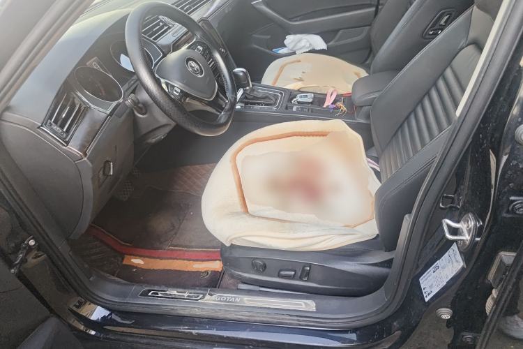 Used Volkswagen Magotan 2019 330TSI DSG Luxury Version China VI Standard Left Front Seat