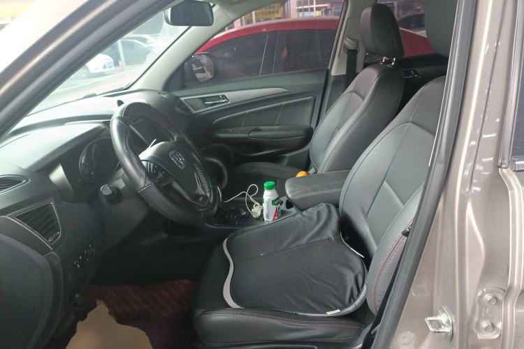 Used CHANGAN CS75 2016 1.8T Automatic Elite Model China V Standard
