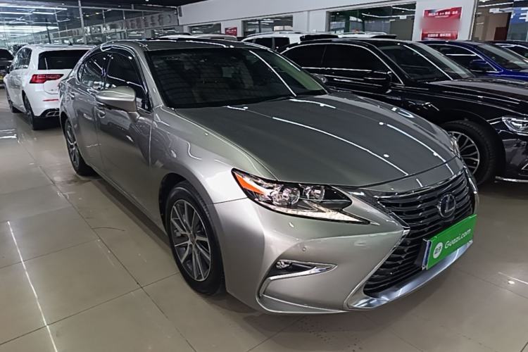 Used Lexus ES 2015 300h Comfort Edition