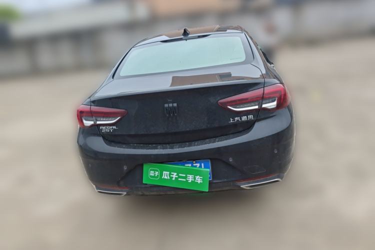 Used Buick Regal 2024 25T Deluxe Edition Rear