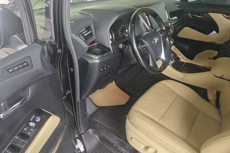 Used Toyota Alphard 2021 Dual-Engine 2.5L Luxury Edition