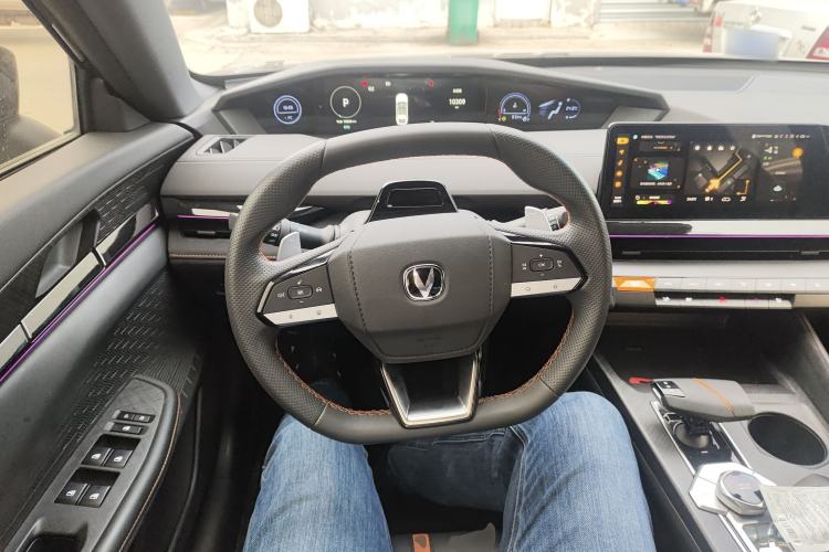 Used Changan UNI-V 2024 1.5T Prestige Sport Edition
