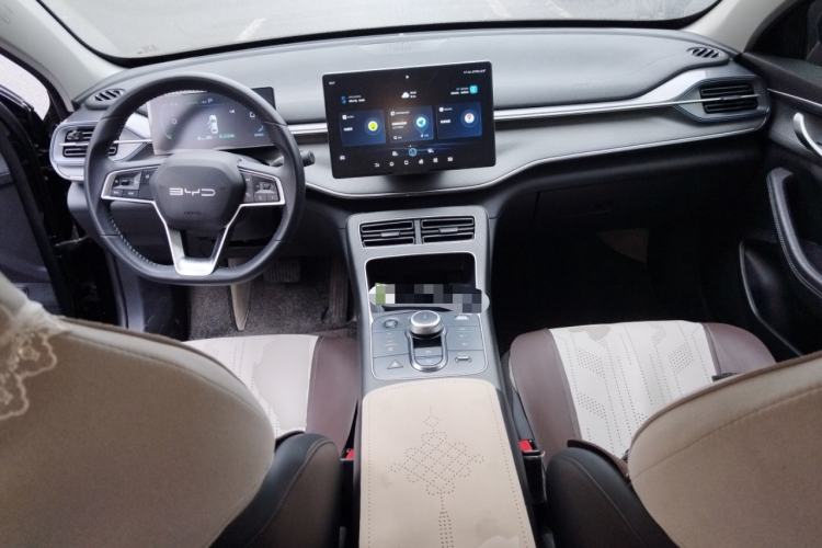 Used BYD Destroyer 05 2024 HONOR Edition DM-i 55KM Luxury Model Center Console