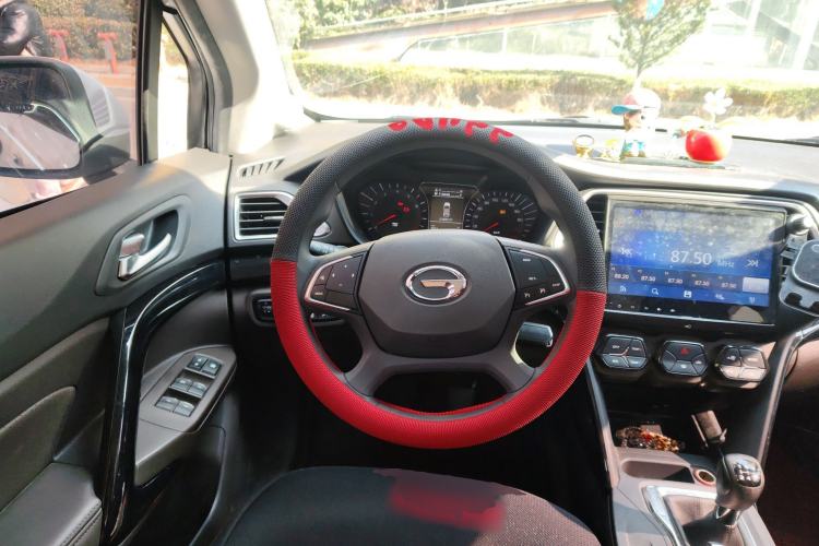 Used GAC Trumpchi GS4 2017 200T Manual Two-Wheel Drive Elite Edition
