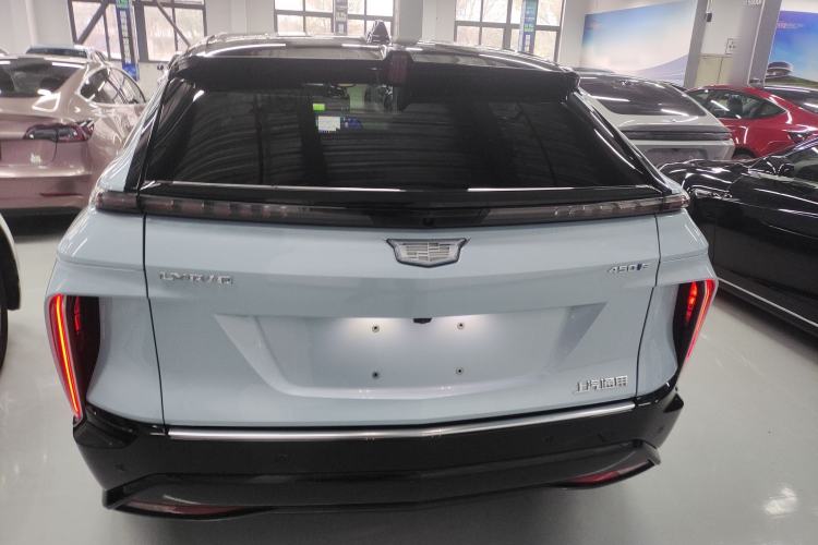 Used Cadillac LYRIQ 2022 Rear-Drive Long-Range Luxury Edition
