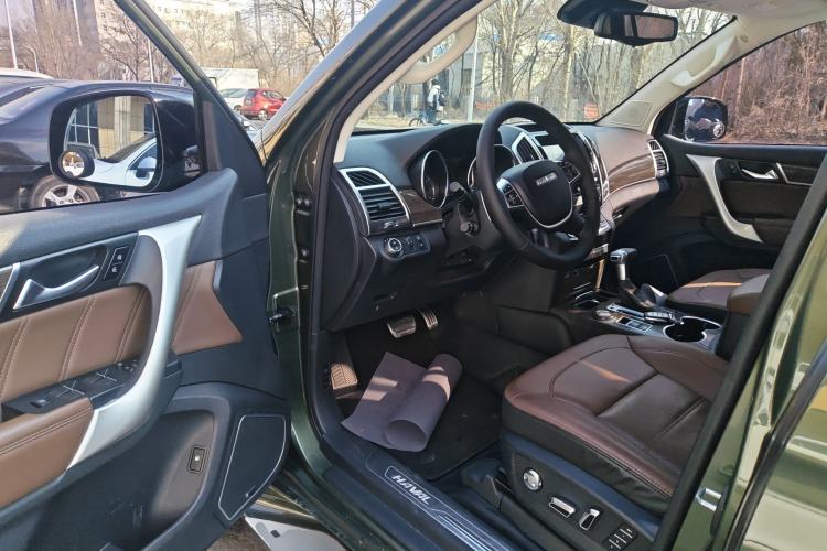 Used Haval H9 2016 2.0T Four-Wheel Drive Luxury 7-Seater
