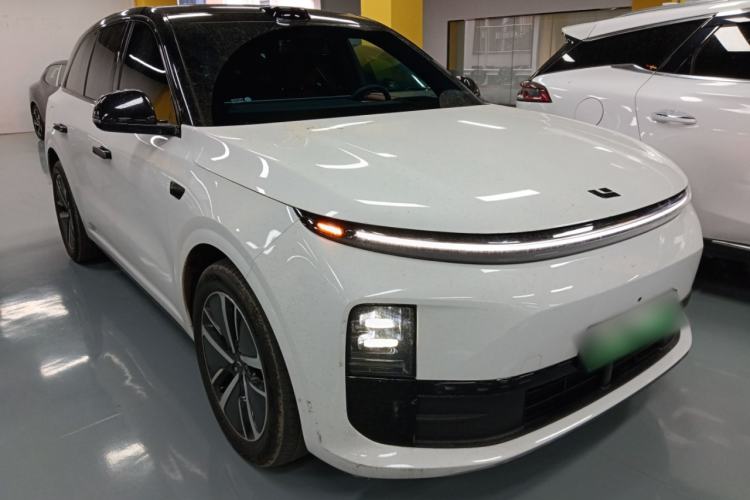 Used Li Auto L6 2024 Max Front Right 45 Deg