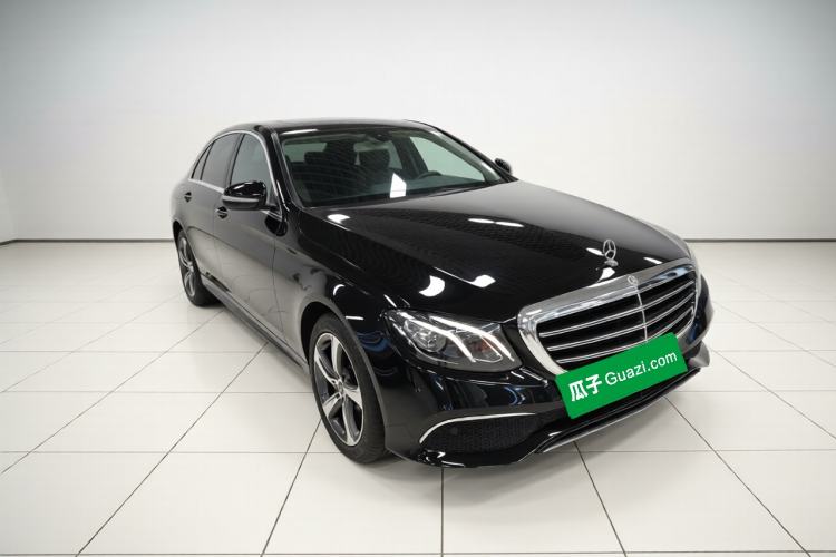 Used Mercedes-Benz E-Class 2019 E 300 L Sporty and Stylish Model