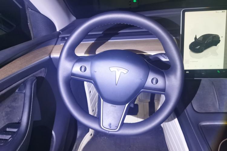 Used Tesla Model Y 2022 Rear-Wheel-Drive Version Steering Wheel
