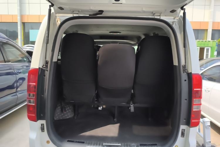 Used JAC Refine M3 2019 PLUS Maker Edition 1.8L Luxury Smart Model with 9 Seats Trunk