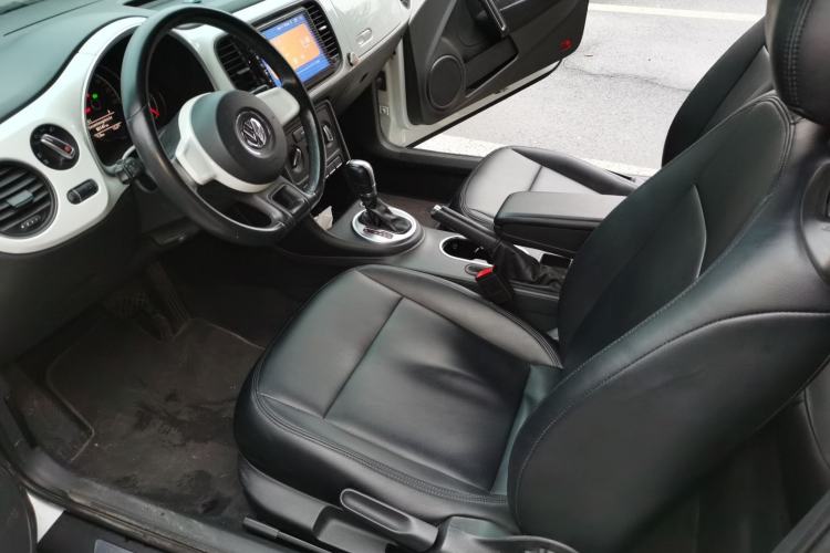 Used Volkswagen Beetle 2014 1.2TSI Fashion Edition Left Front Seat