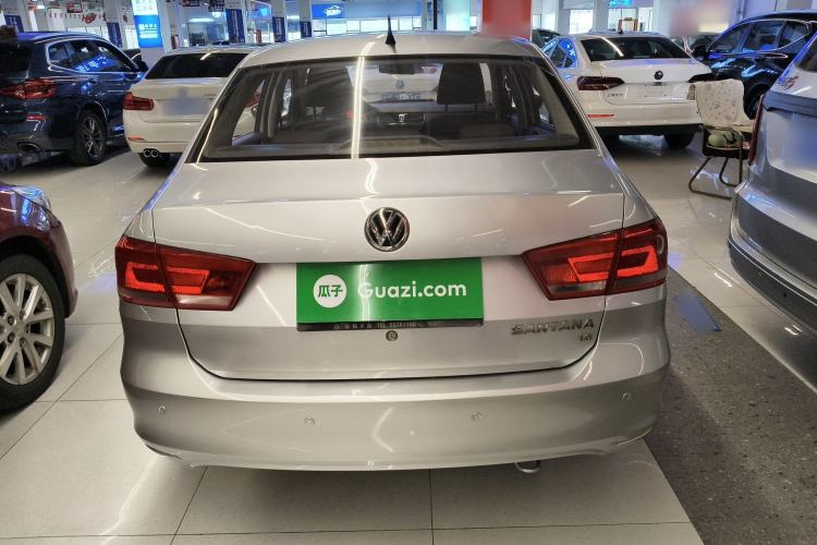 Used Volkswagen Santana 2015 1.6L Automatic Fashion Edition