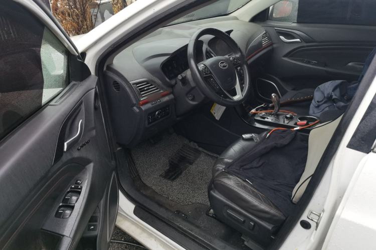 Used BYD Qin New Energy 2014 1.5T Flagship Model
