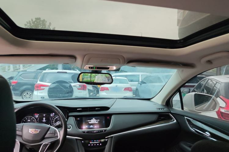 Used Cadillac XT5 2018 25T Luxury Model