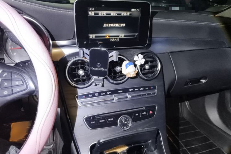 Used Mercedes-Benz C-Class 2017 Facelifted C 180 L Stylish Edition Audio And AC Panel