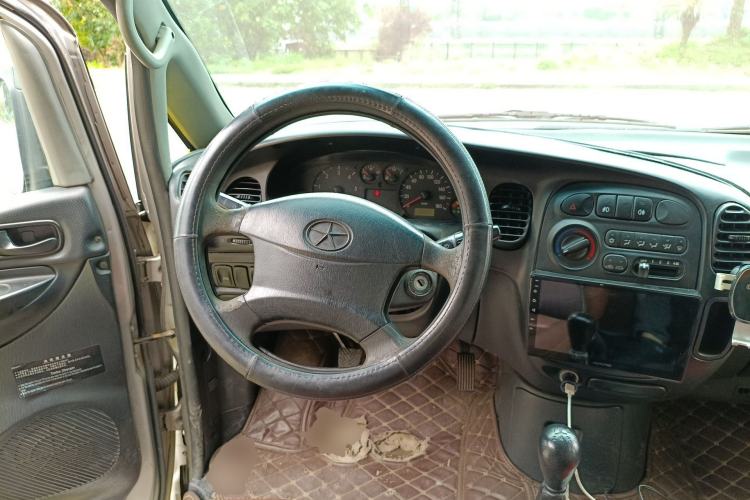 Used JAC Group Refine 2011 2.8T Shuttle Diesel Standard Version HFC4DA1-2B1
