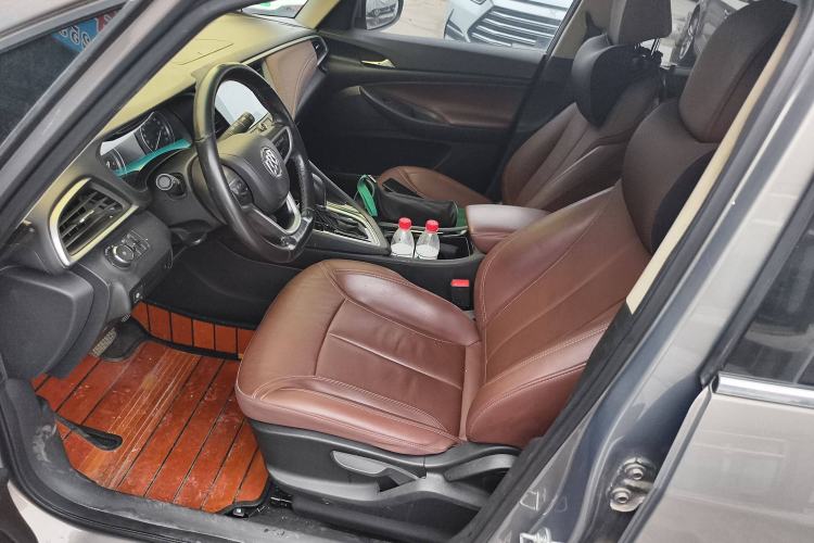 Used Buick GL6 2018 18T 6-Seater Luxury Model
