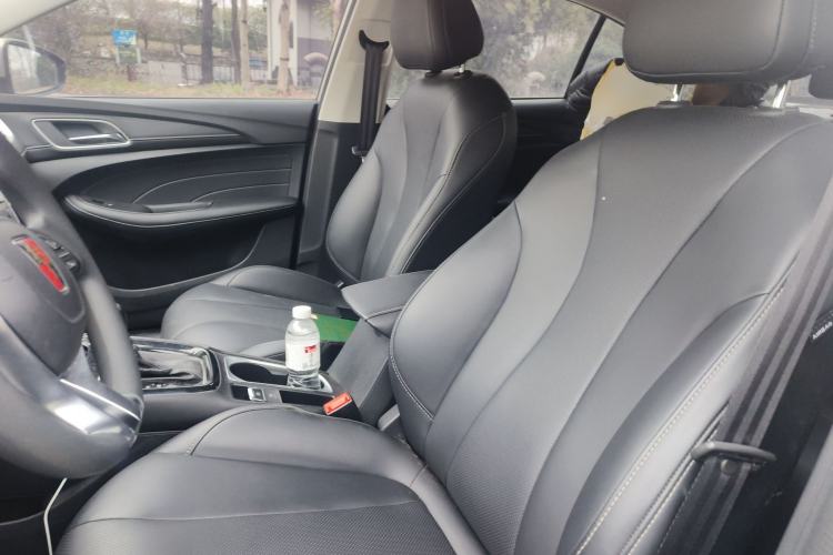 Used Roewe i5 2019 1.5L Automatic 4G Connected Langhao Edition
