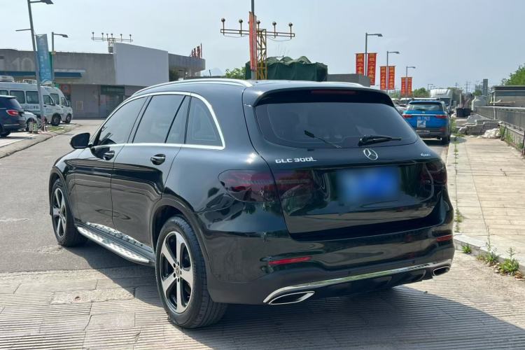 Used Mercedes-Benz GLC 2019 GLC 260 4MATIC Luxury Model
