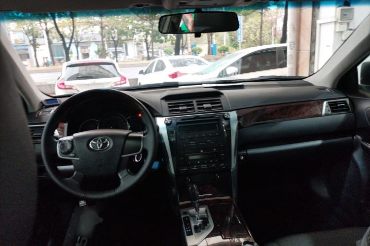 Used Toyota Camry 2015 2.0G Premier Edition