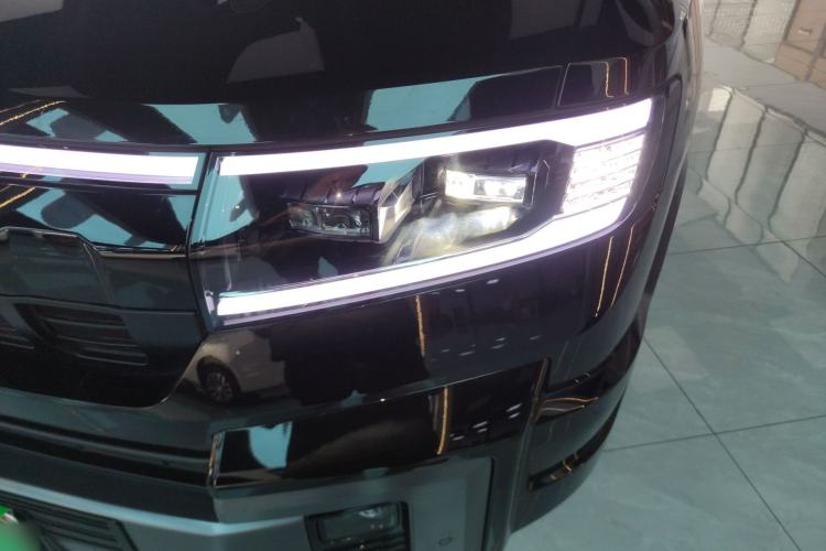 Used Formula Leopard Leopard 8 2025 Smart & Brave Flagship Edition 7 Seats