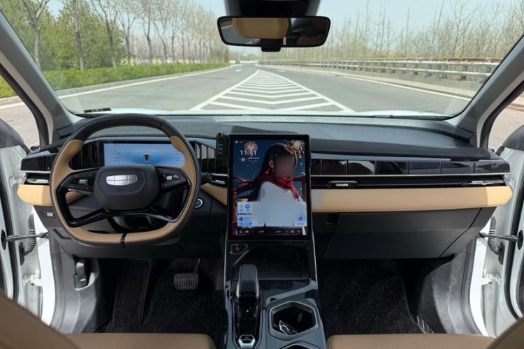 Used Geely Auto FX11 2023 1.5TD DCT Prestige Edition Interior 2