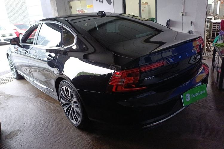 Used Volvo S90 2024 B5 Zhiyi Luxury Edition
