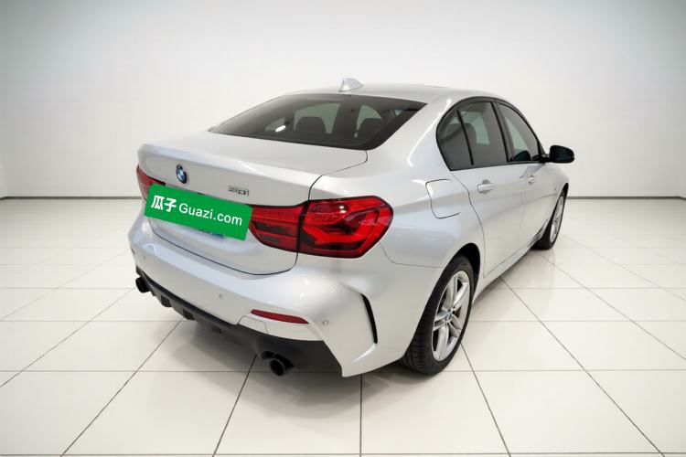 Used BMW 1 Series 2022 120i M Sport Night Edition Exterior 5
