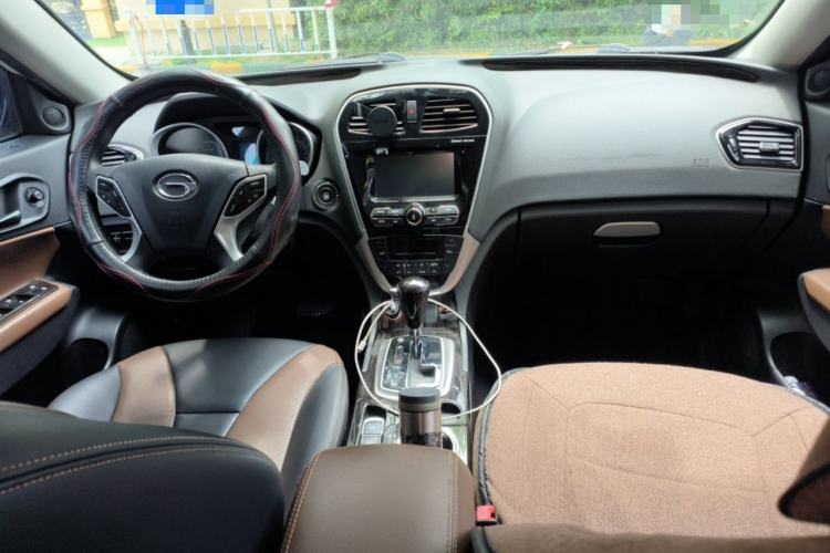 Used GAC Trumpchi GS5 Super 2015 2.0L Automatic Two-Wheel Drive Luxury Navigation Edition
