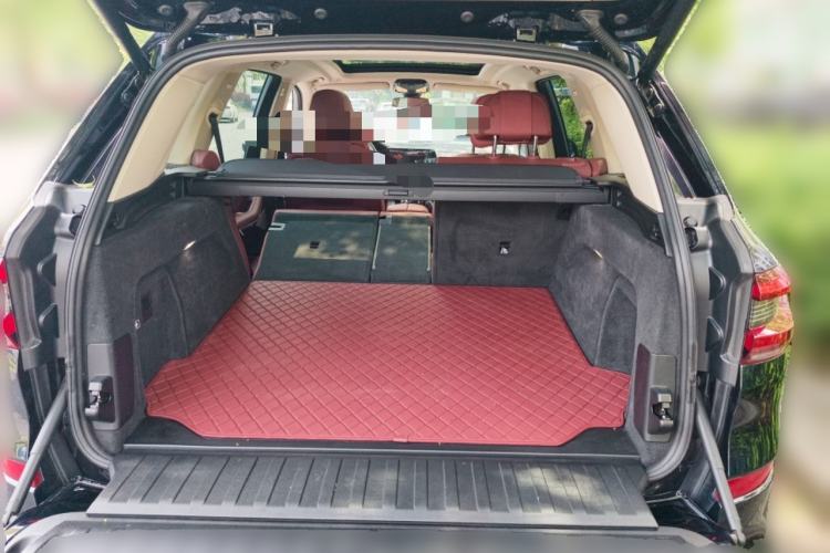 Used BMW X5 2022 xDrive 30Li Luxury M Sport Package
