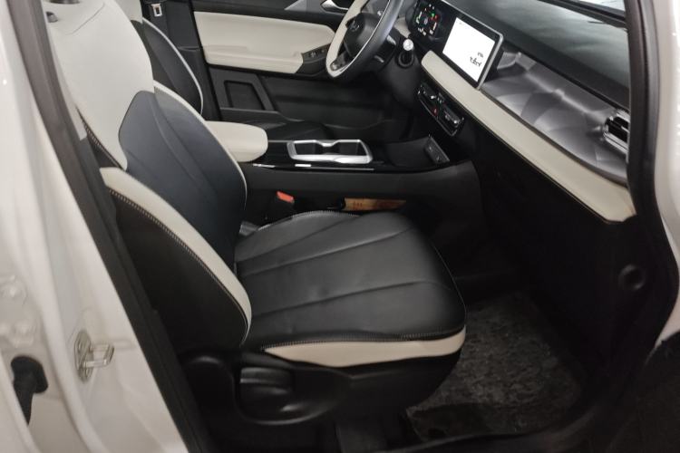 Used Geometry E Firefly 2024 401 km Fluorescent
