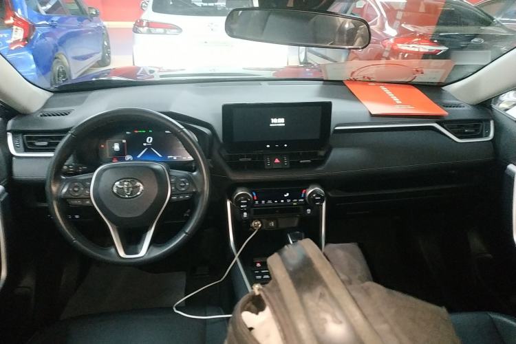 Used Toyota Wildlander 2023 2.0L CVT Four-Wheel Drive Luxury PLUS Edition
