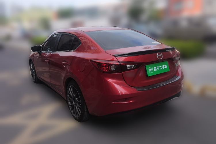 Used Mazda 3 Axela 2016 Sedan 2.0L Automatic Flagship Model
