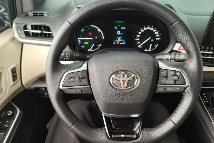 Used Toyota Granvia 2022 2.5L Hybrid Prestige Edition Steering Wheel