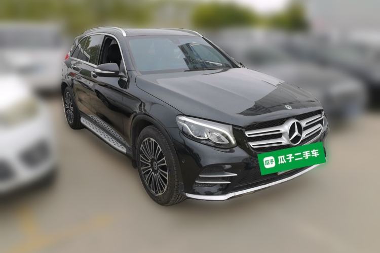 Used Mercedes-Benz GLC 2019 GLC 260 L 4MATIC Dynamic Model Front Right 45 Deg