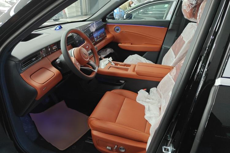 Used Hongqi HS6 PHEV 2026 240 Smart Hybrid Version Left Front Seat