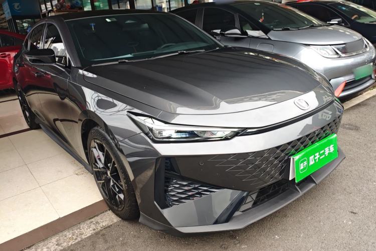 Used Changan UNI-V 2024 1.5T Prestige Edition
