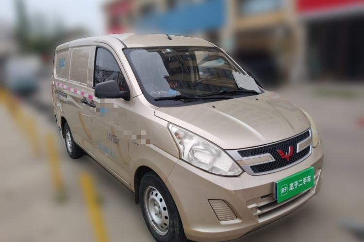 Used Wuling Rongguang V 2018 1.5L Practical Version Front Right 45 Deg