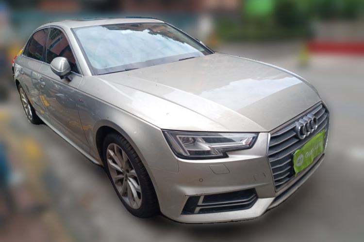 Used Audi A4L 2018 30th Anniversary Edition 40 TFSI Fashion Model
