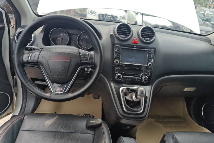 Used Haval H6 2015 Upgraded Model 1.5T Manual Two-Wheel Drive Elite Version