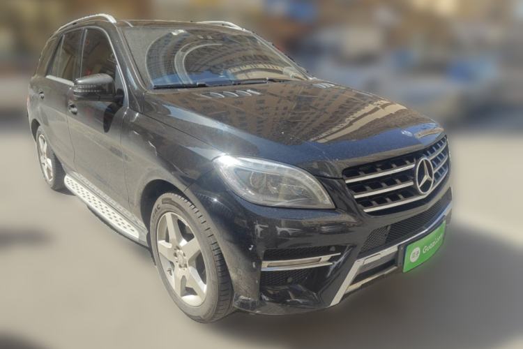 Used Mercedes-Benz M-Class 2012 ML 350 Luxury Edition Front Right 45 Deg