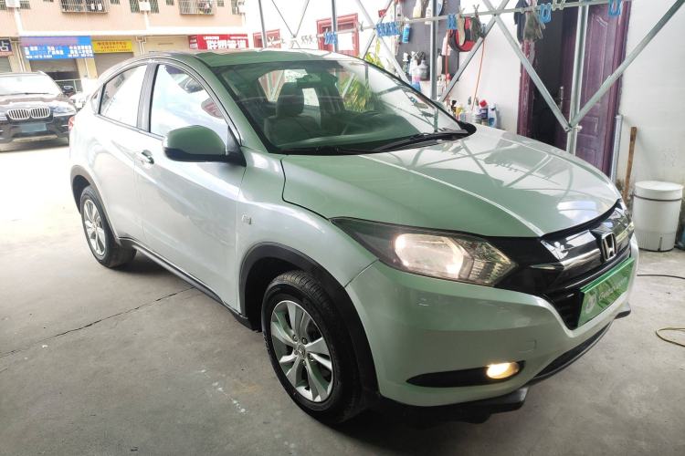 Used Honda Vezel 2015 1.8L CVT 2WD Elite Model
