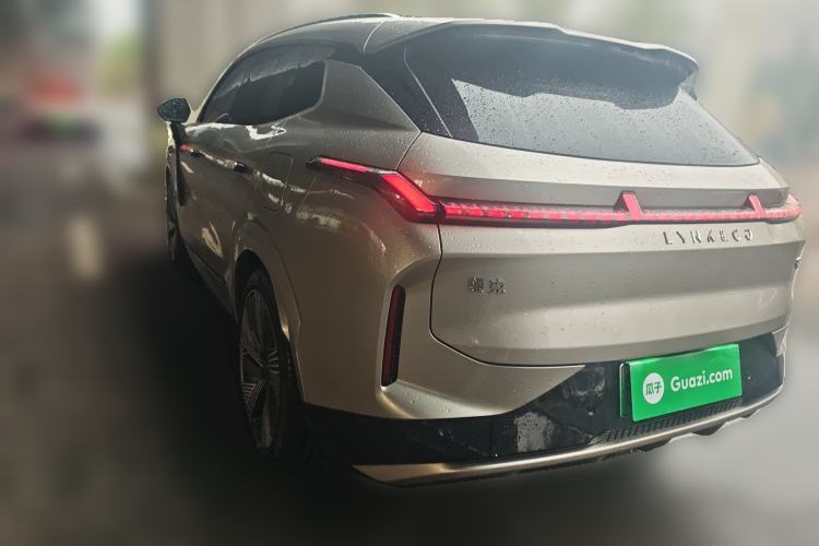 Used Lynk & Co 08 EM-P 2023 120km Long-Range Halo Rear Left 45 Deg