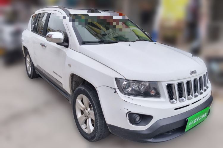 Used Jeep Compass 2014 Revised Version 2.0L Two-Wheel Drive Entry-Level Edition Front Right 45 Deg