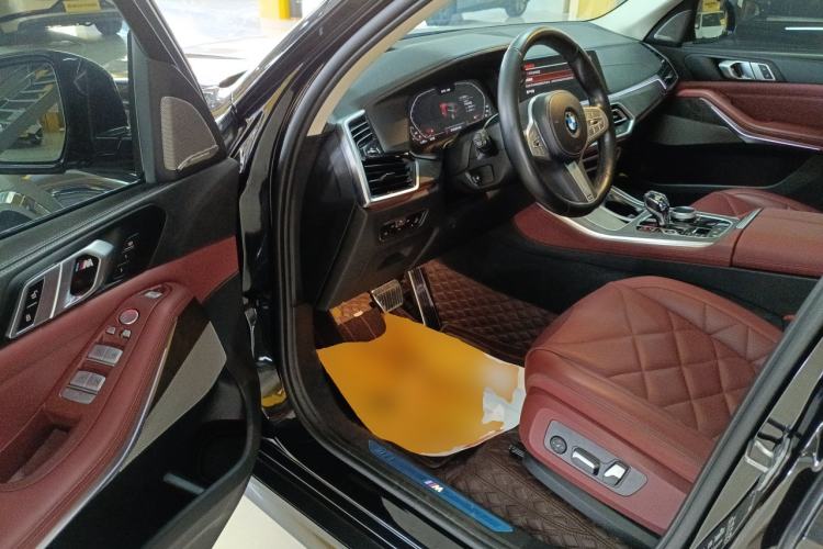 Used BMW X5 2022 Restyled xDrive 30Li Luxury Version M Sport Package