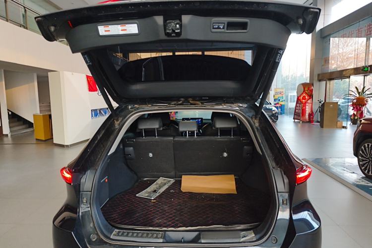 Used Toyota Venza 2022 2.0L CVT Two-Wheel Drive Prestige Edition